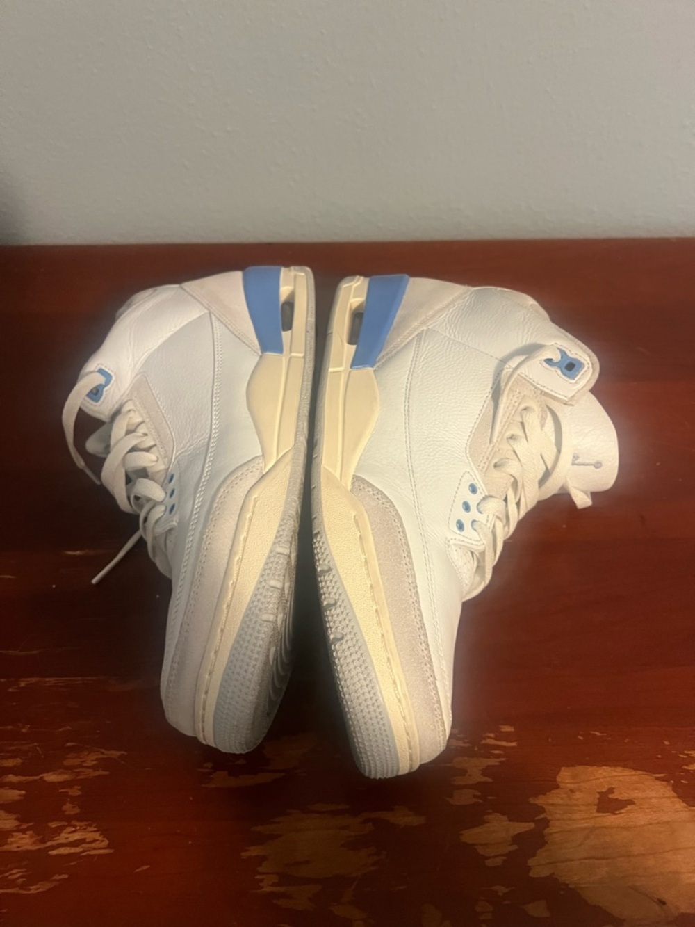 Jordan Men's White and Light Blue Athletic Shoes Air Jordan 3 Retro - Picture 4 of 8